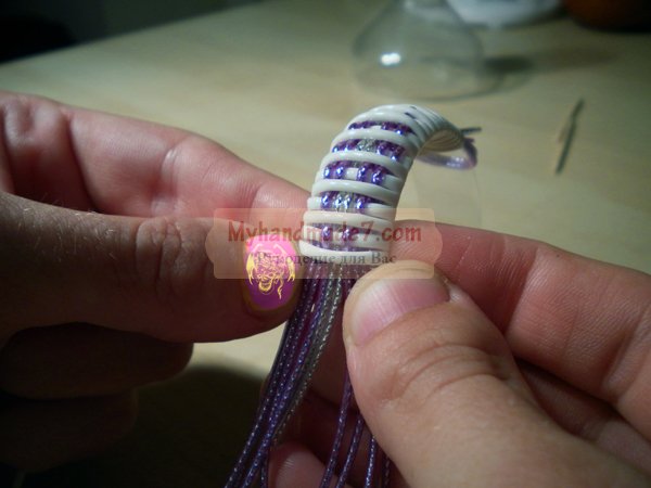 Плетение из шнурков в технике скубиду