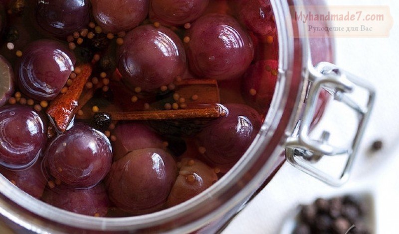 Виноград на зиму.  40 рецептов с фото. Лучшие заготовки из винограда на зиму в банках
