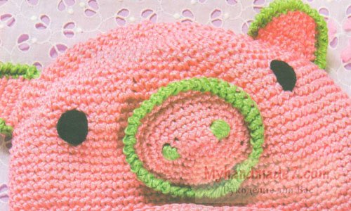 Вязаная шапочка и носочки "Розовая свинка": схема и описание