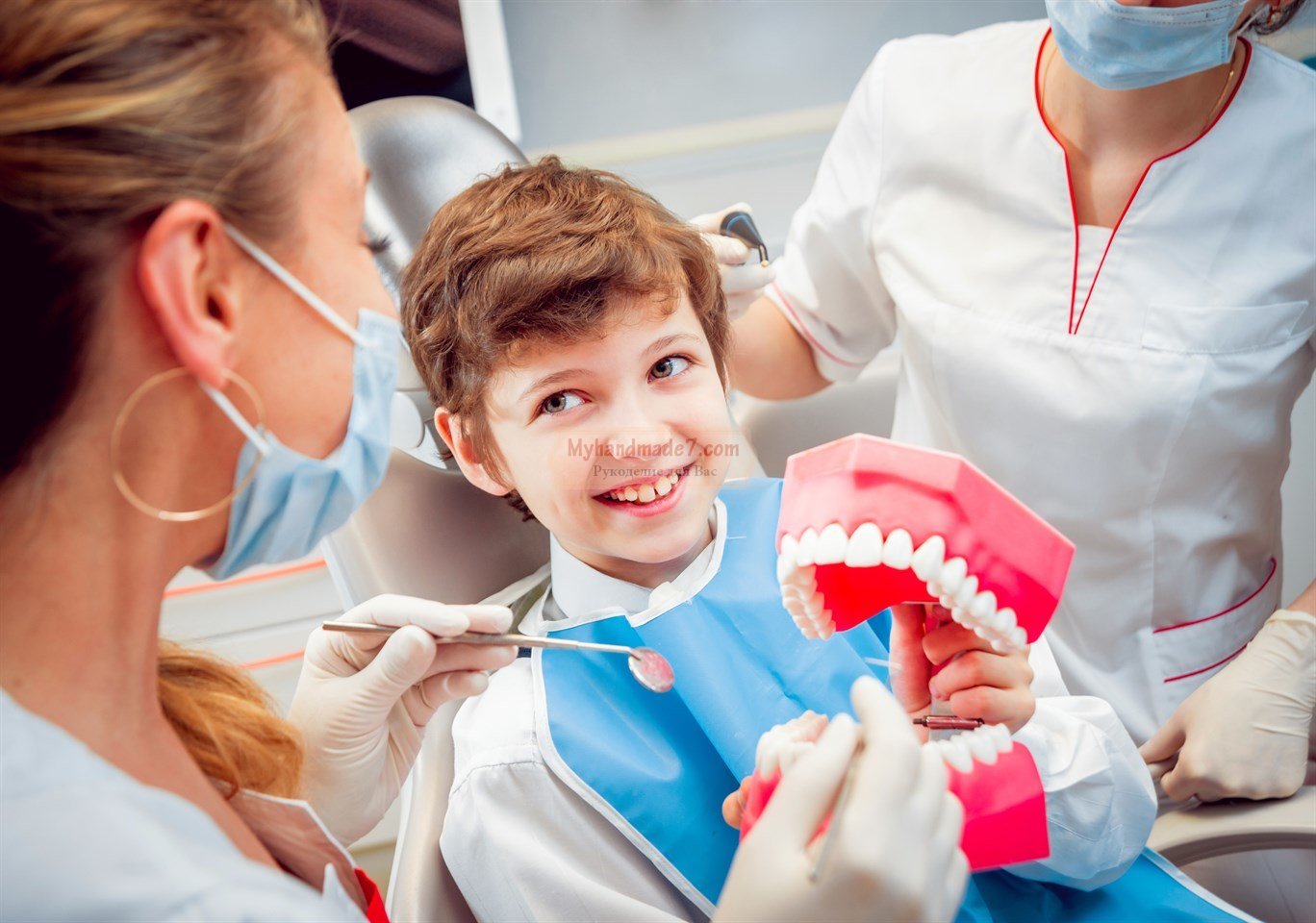 Как лучше лечить зубы детям?
