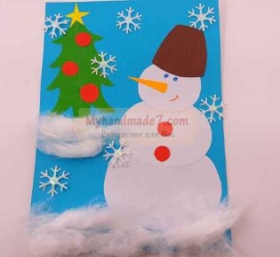 Детская аппликация со снеговиком из бумаги и ваты. Пошаговая инструкция с фото