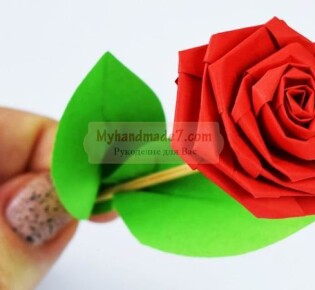 Как сделать бумажную розу? Простые идеи