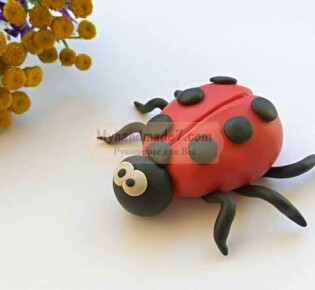 Детские поделки. Божья коровка из пластилина. Пошаговый мастер-класс с фото