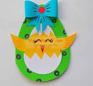 Простые поделки на Пасху с детьми. Пасхальная открытка с цыпленком. Пошаговая инструкция с фото