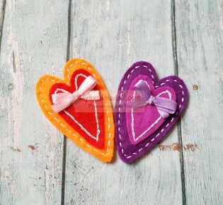 Подарки на 14 февраля своими руками. Яркая поделка из фетра в виде сердечка. Пошаговый мастер-класс с фото