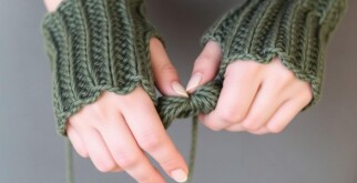 Уют и стиль на запястье: подробное руководство по вязанию митенок